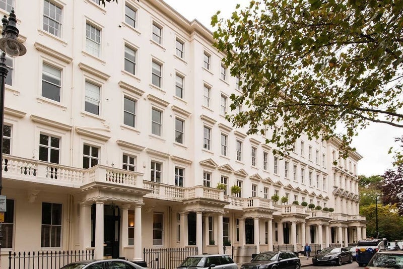 Room Warwick Square in City of Westminster