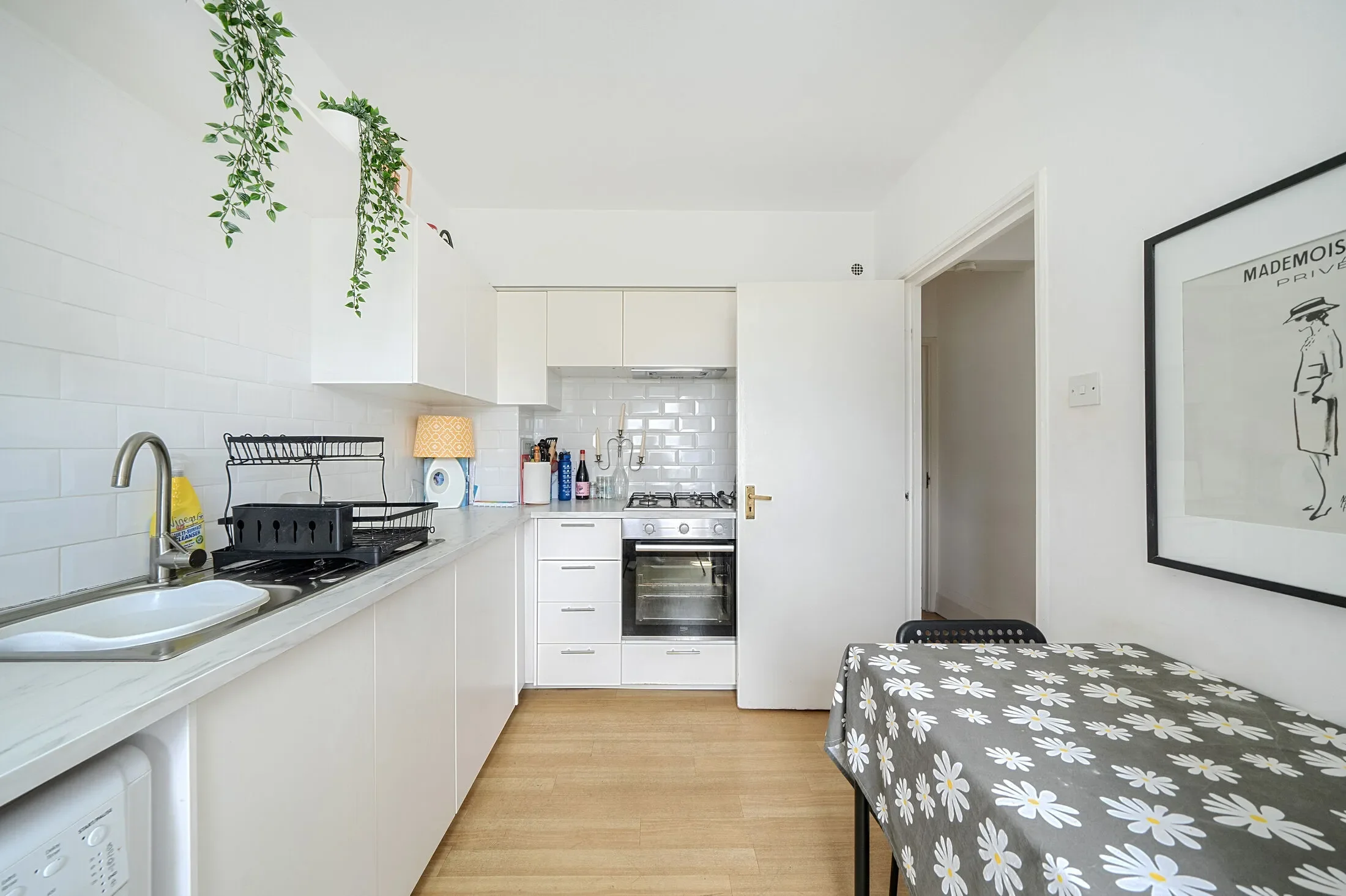 Flat Harpsden Street in Greater London