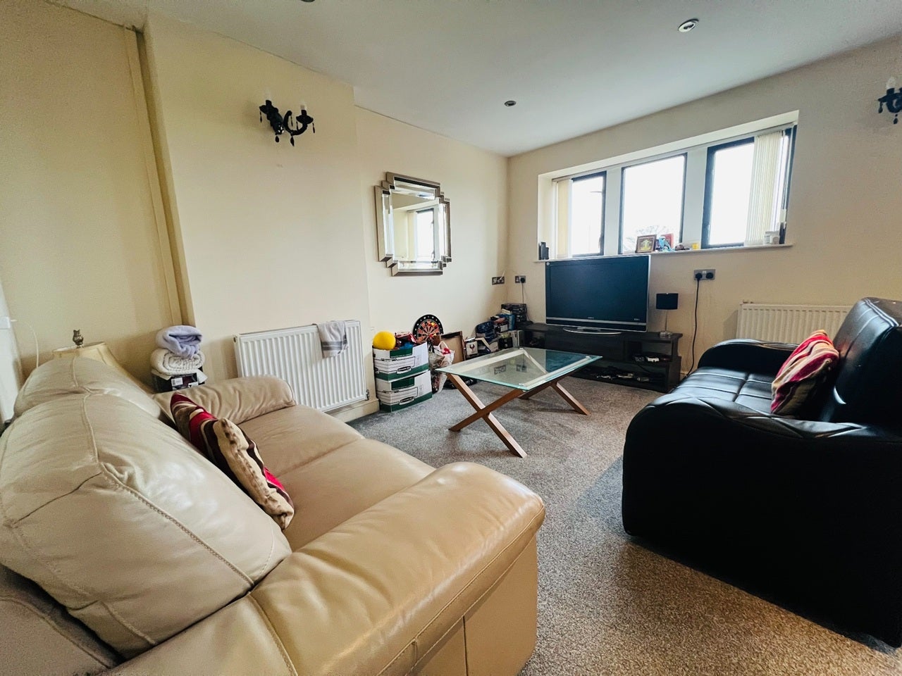 Flat Richardshaw Lane in Leeds
