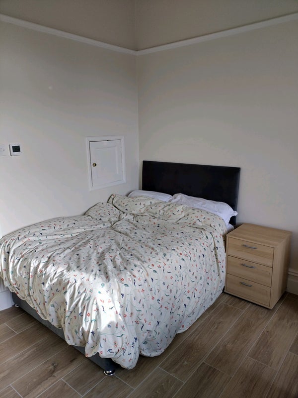 Room Lower Bank Road in Preston