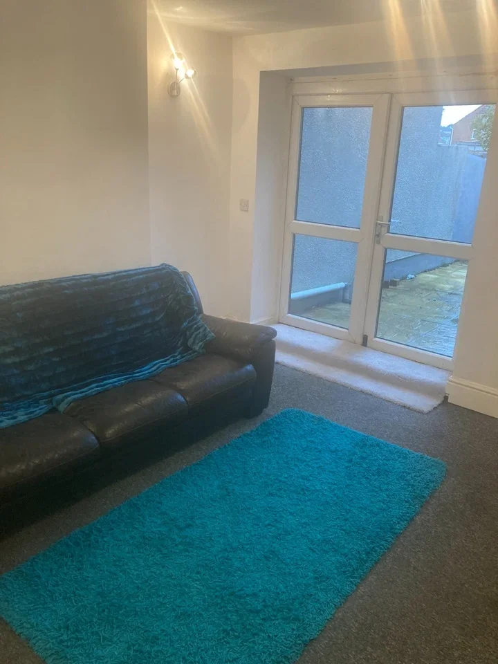 Flat Bethel Road in Bristol