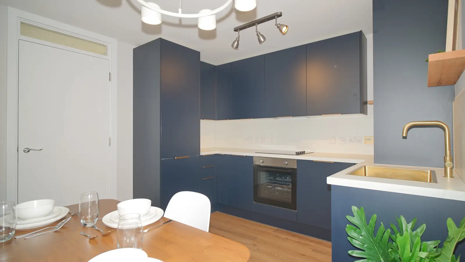 Room Approach Road in Greater London