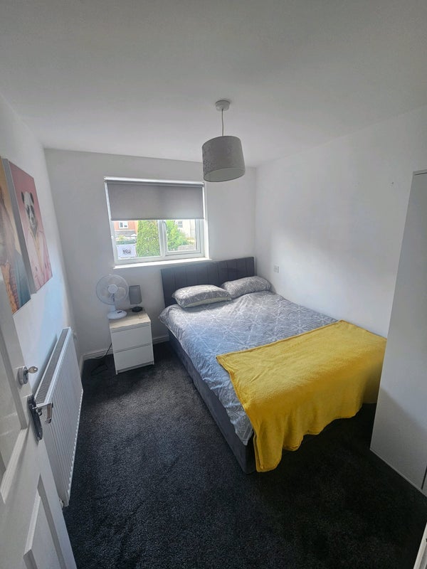 Room Elm Street Lane in Cardiff