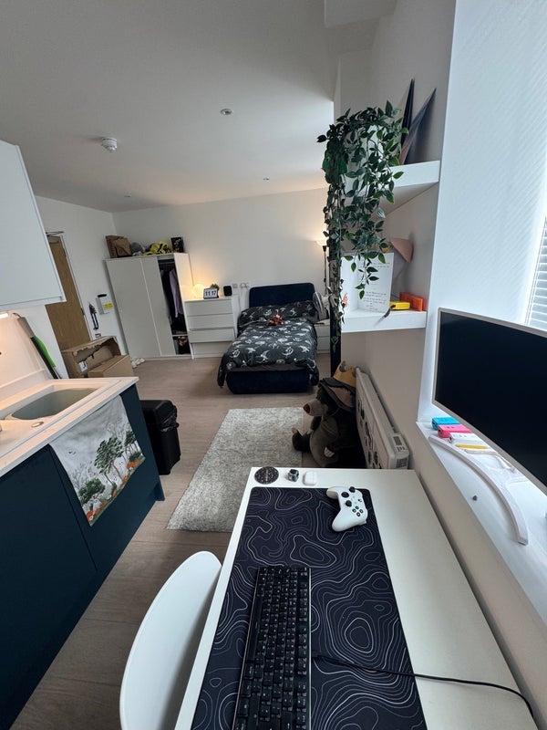 Room Wolfe Street in Stoke-on-Trent