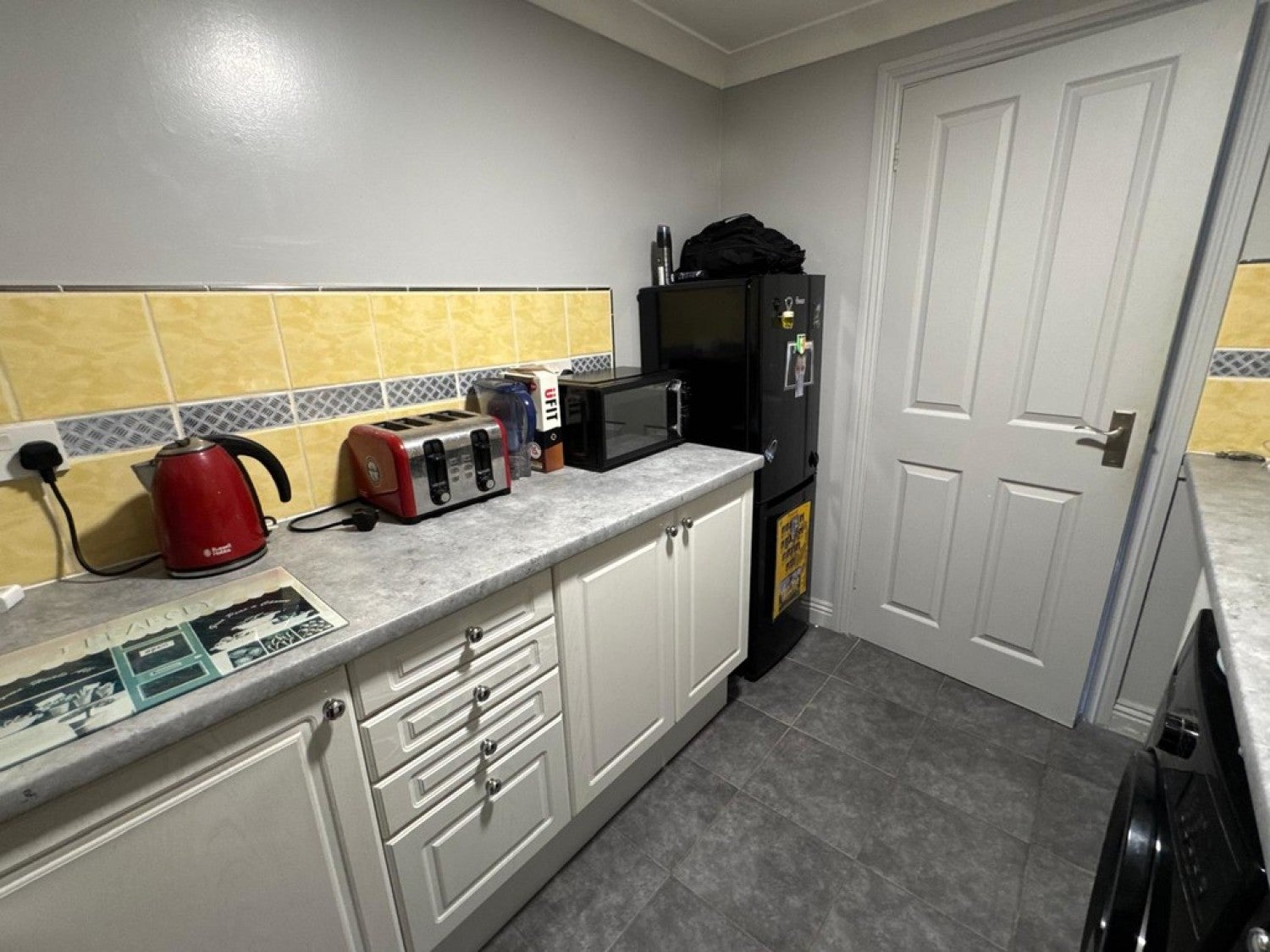 Flat Western Place in Penryn