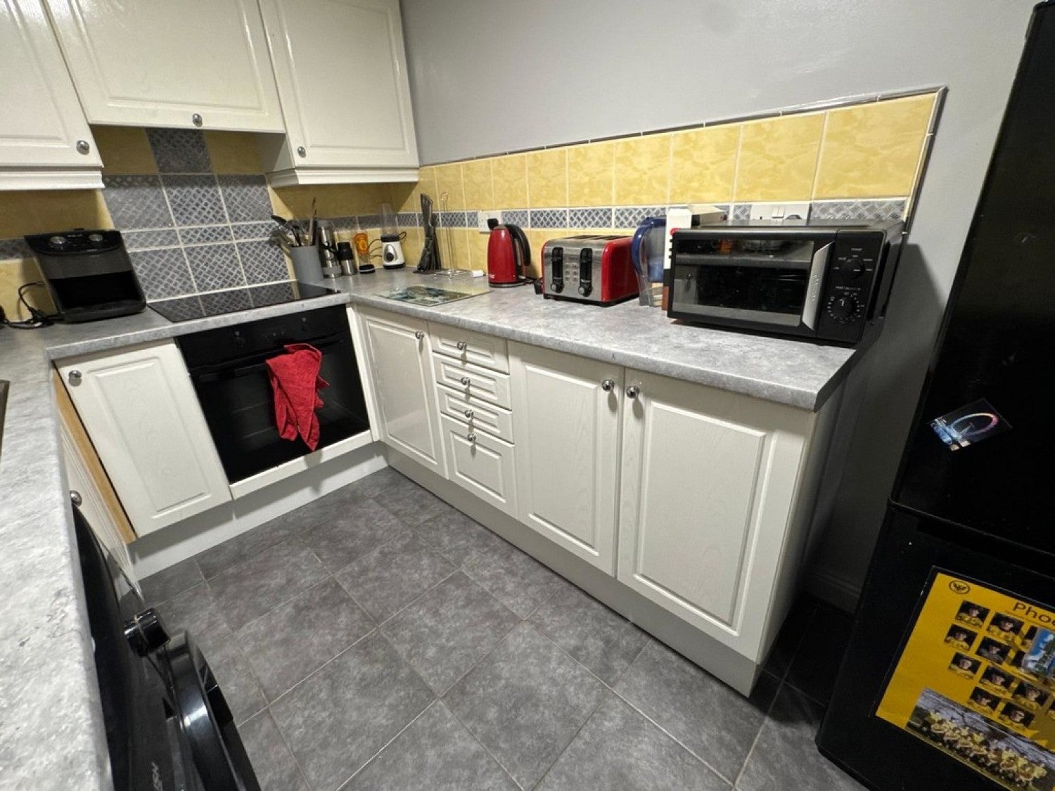 Flat Western Place in Penryn
