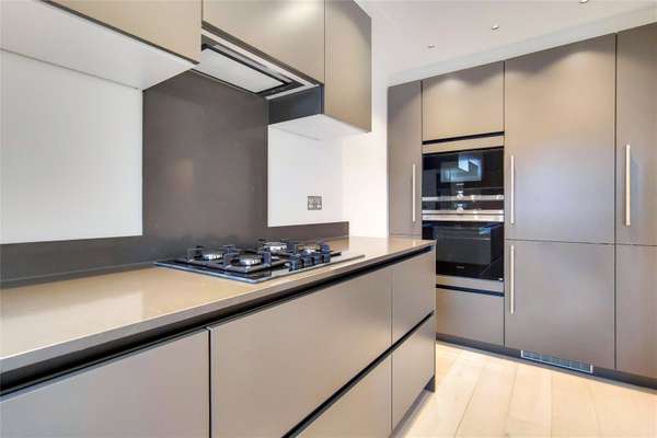 Flat St Edmund's Terrace in City of Westminster