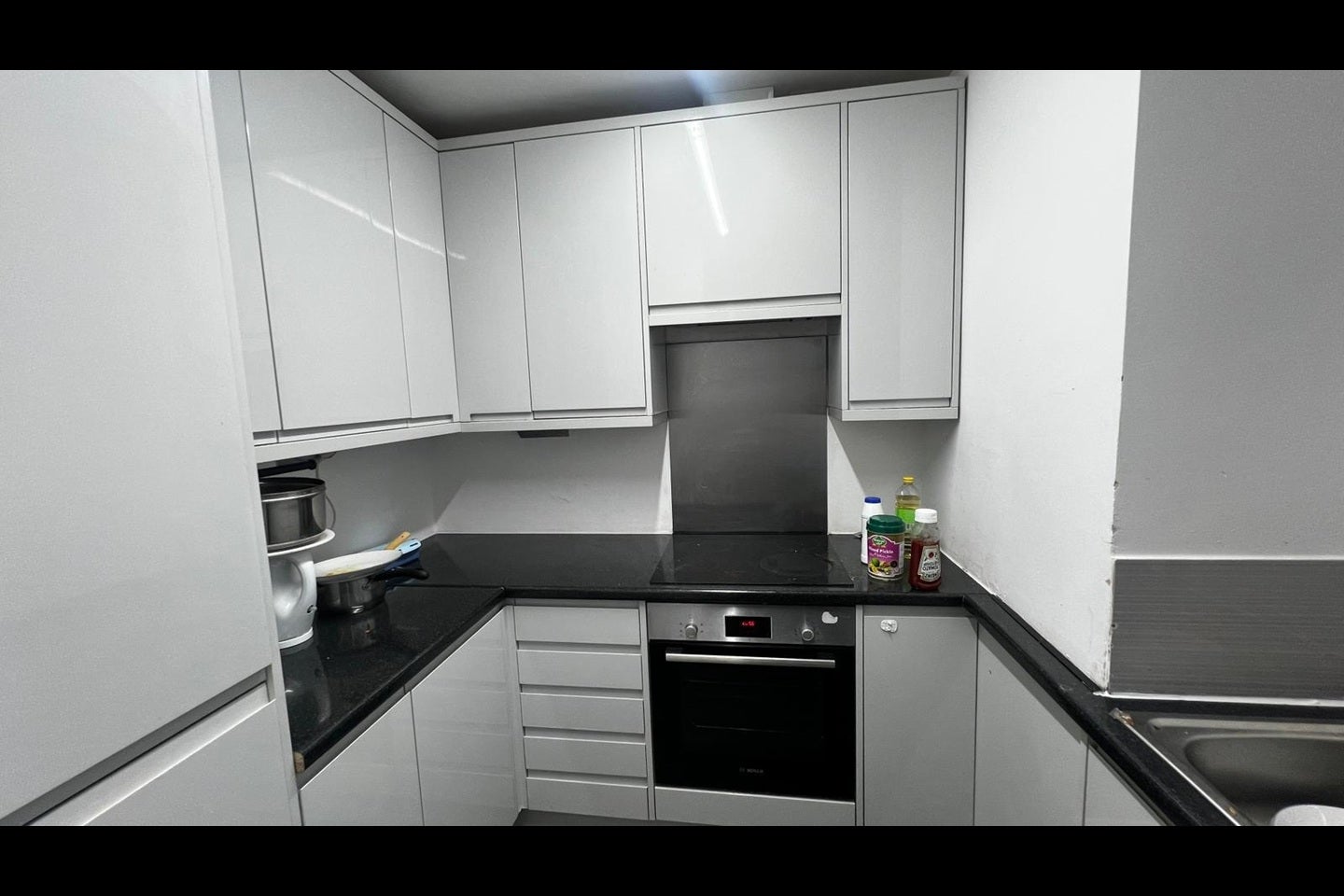 Room Carson Road in Greater London