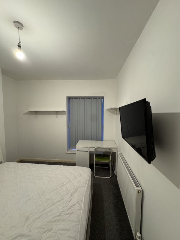 Room Pen Y Bryn Way in Cardiff