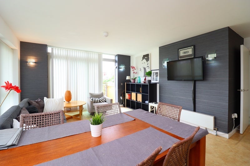 Room West Parkside in Greater London