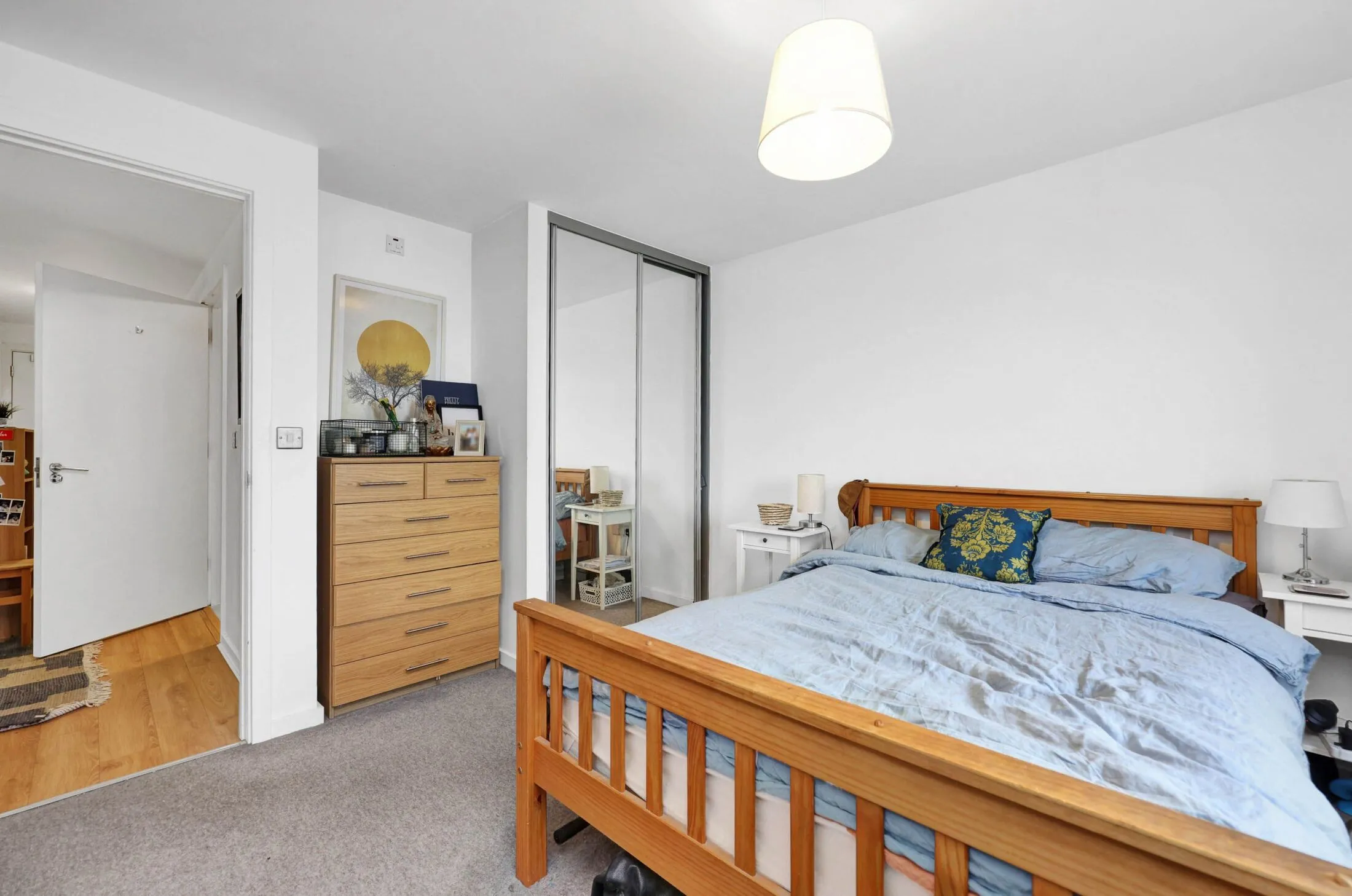 Flat Vernon Road in Greater London