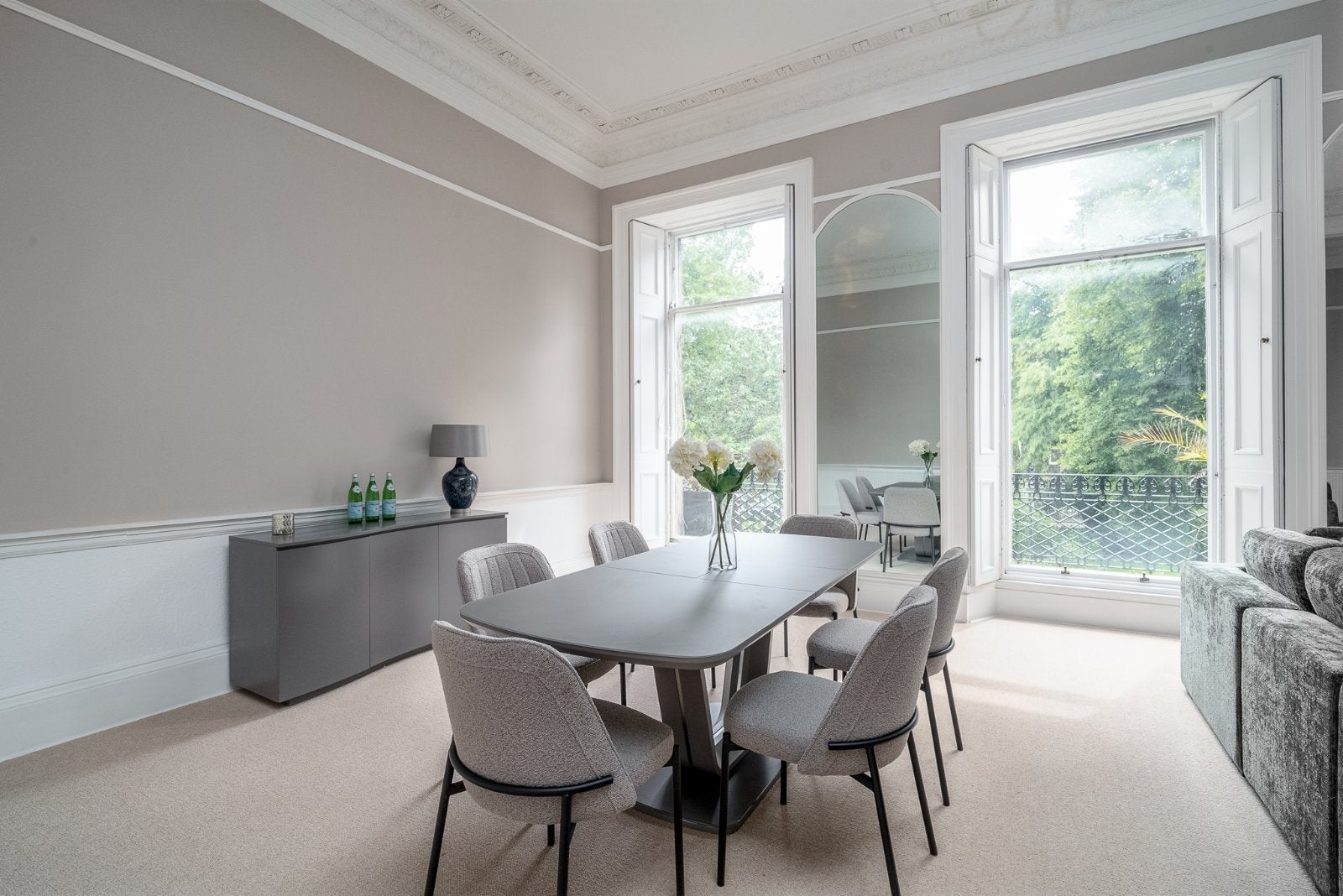 Flat St. Bernard's Crescent in City of Edinburgh