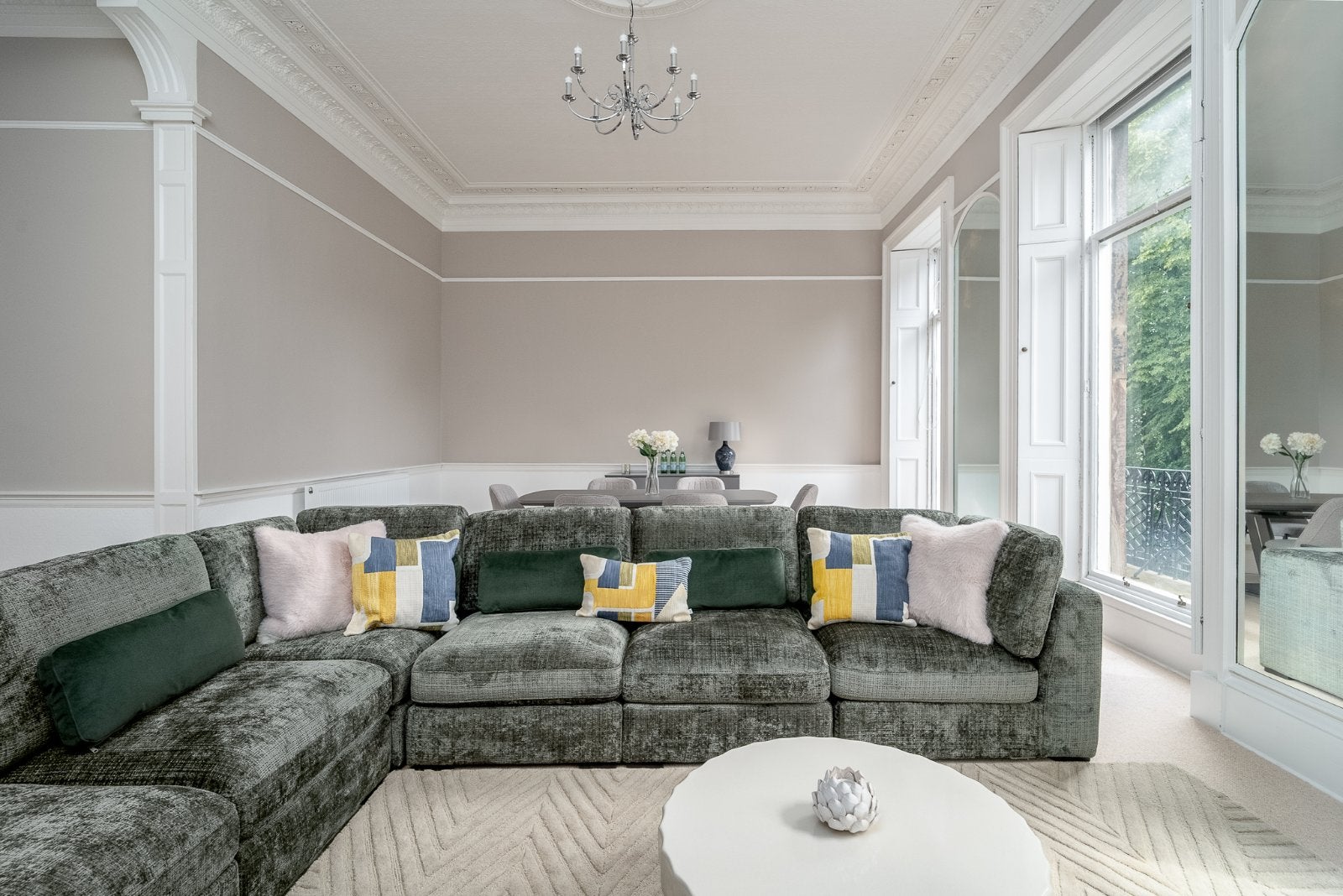Flat St. Bernard's Crescent in City of Edinburgh