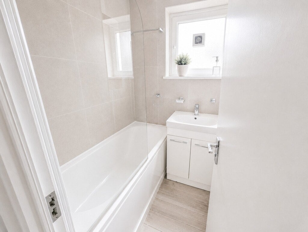 Room Buckhurst Street in Greater London