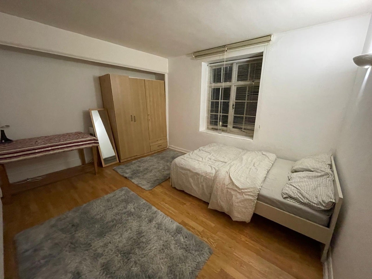 Flat Falloden Way in Greater London