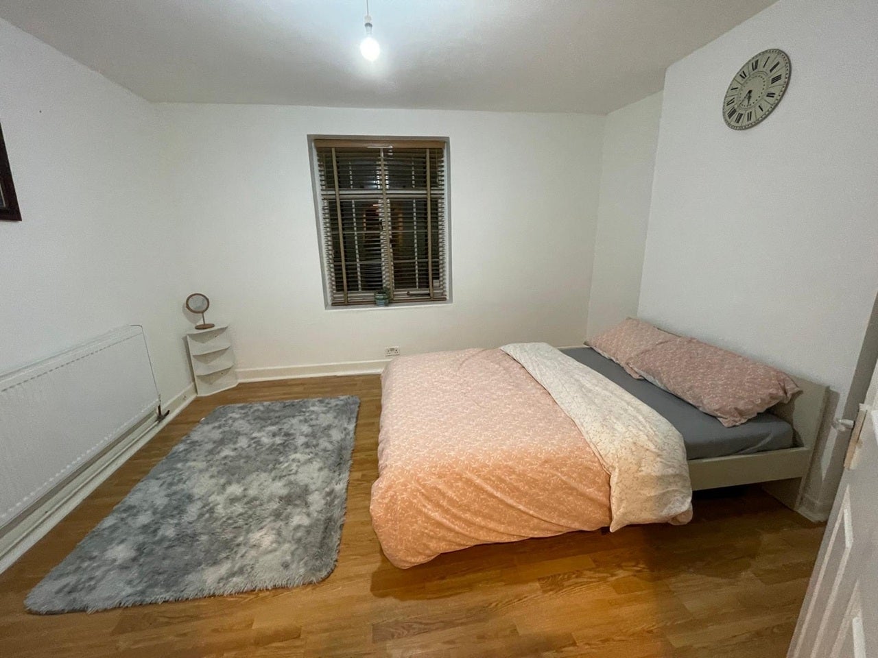 Flat Falloden Way in Greater London