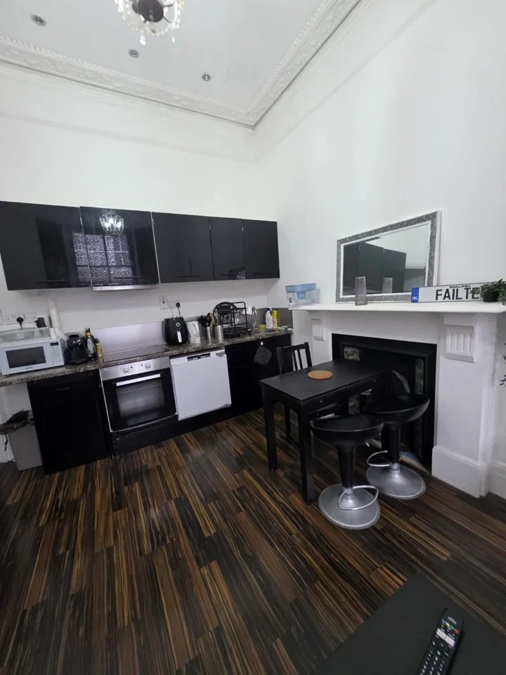 Flat Perham Road in Greater London