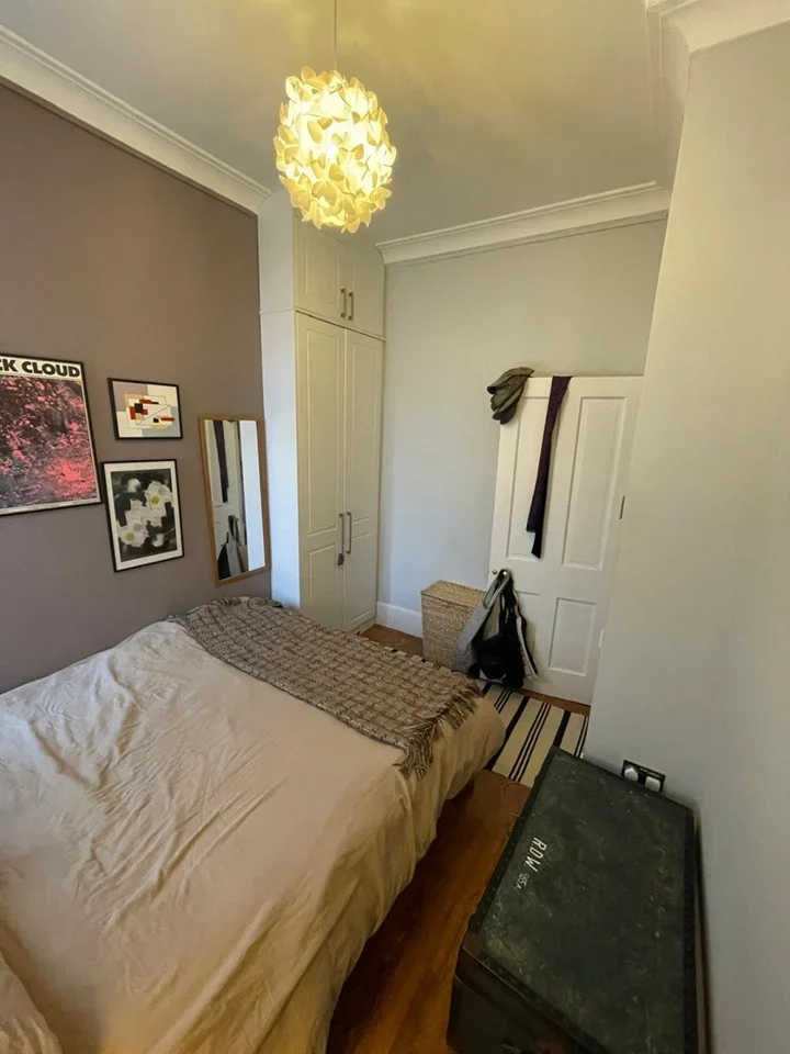 Flat Claude Road in Greater London