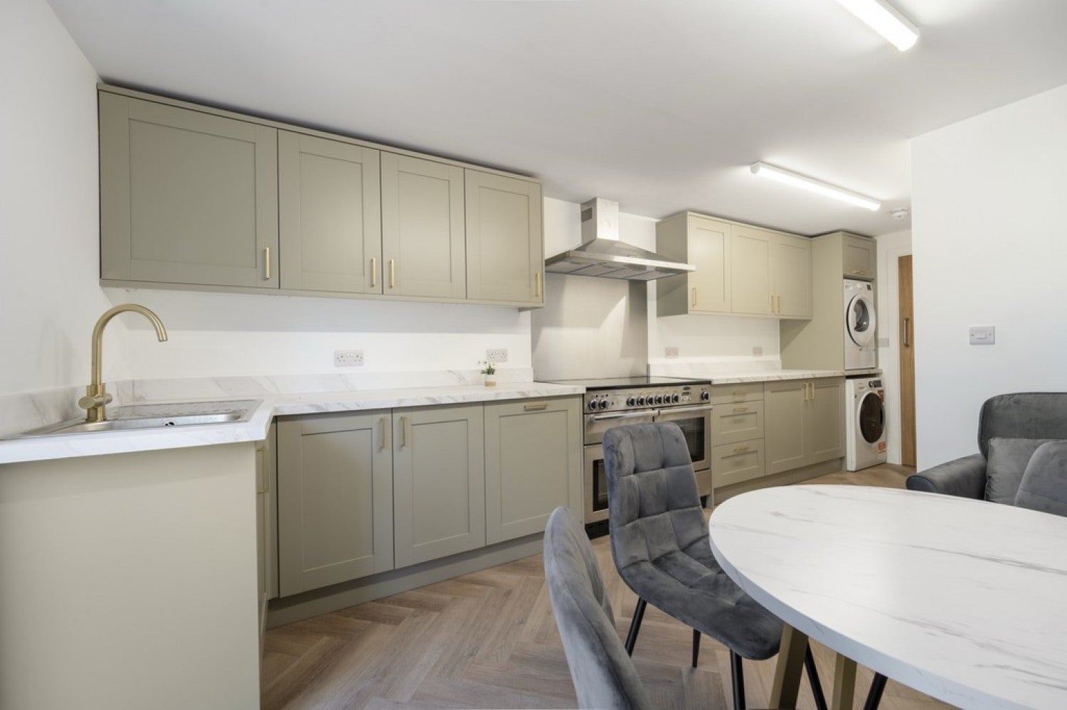 Room Royal Oak Road in Woking