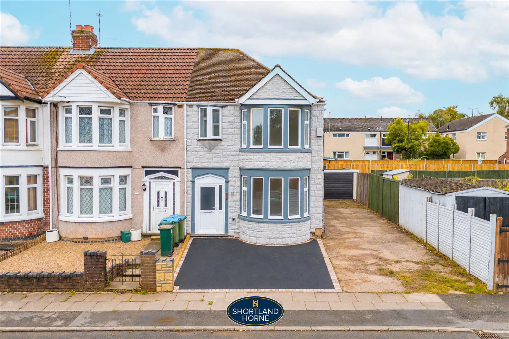 House Brookside Avenue in Coventry