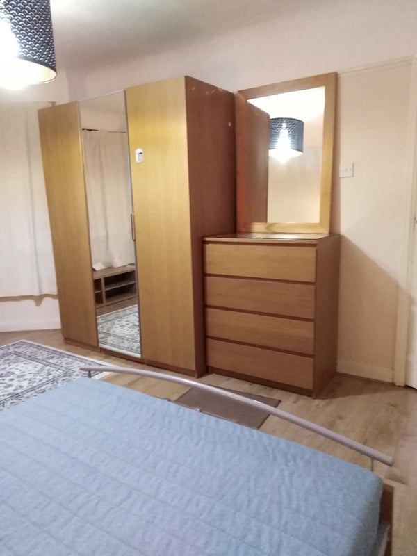 Room Windermere Avenue in Greater London