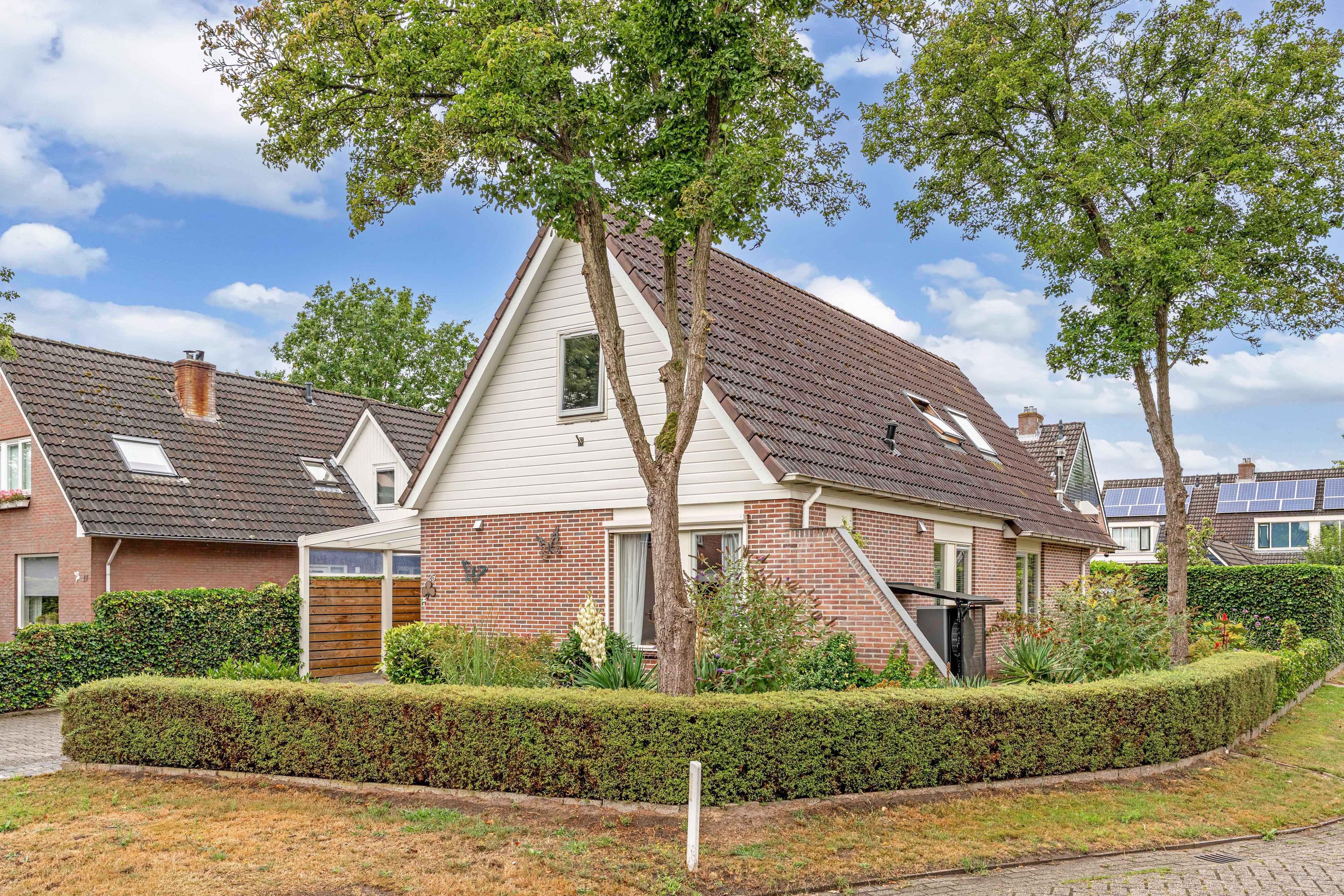Huis Kreuzeveen 25 in Vledder