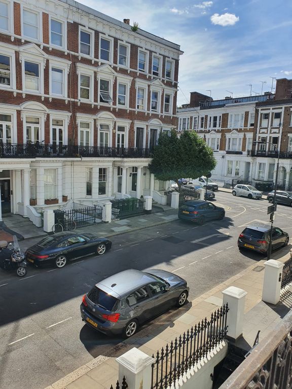 Flat Maclise Road in Greater London