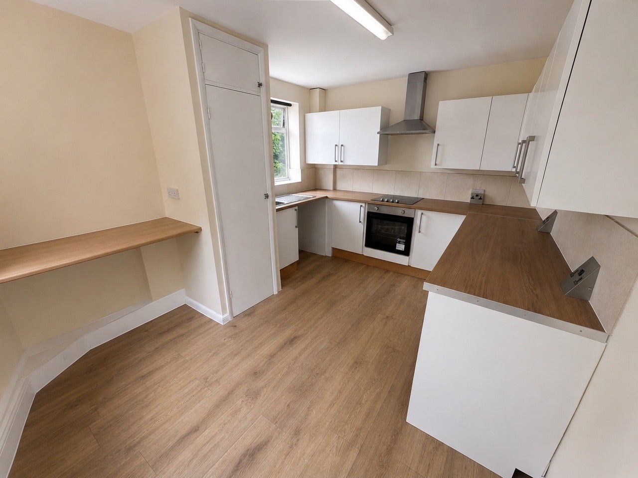 Flat Langham Court in Greater London