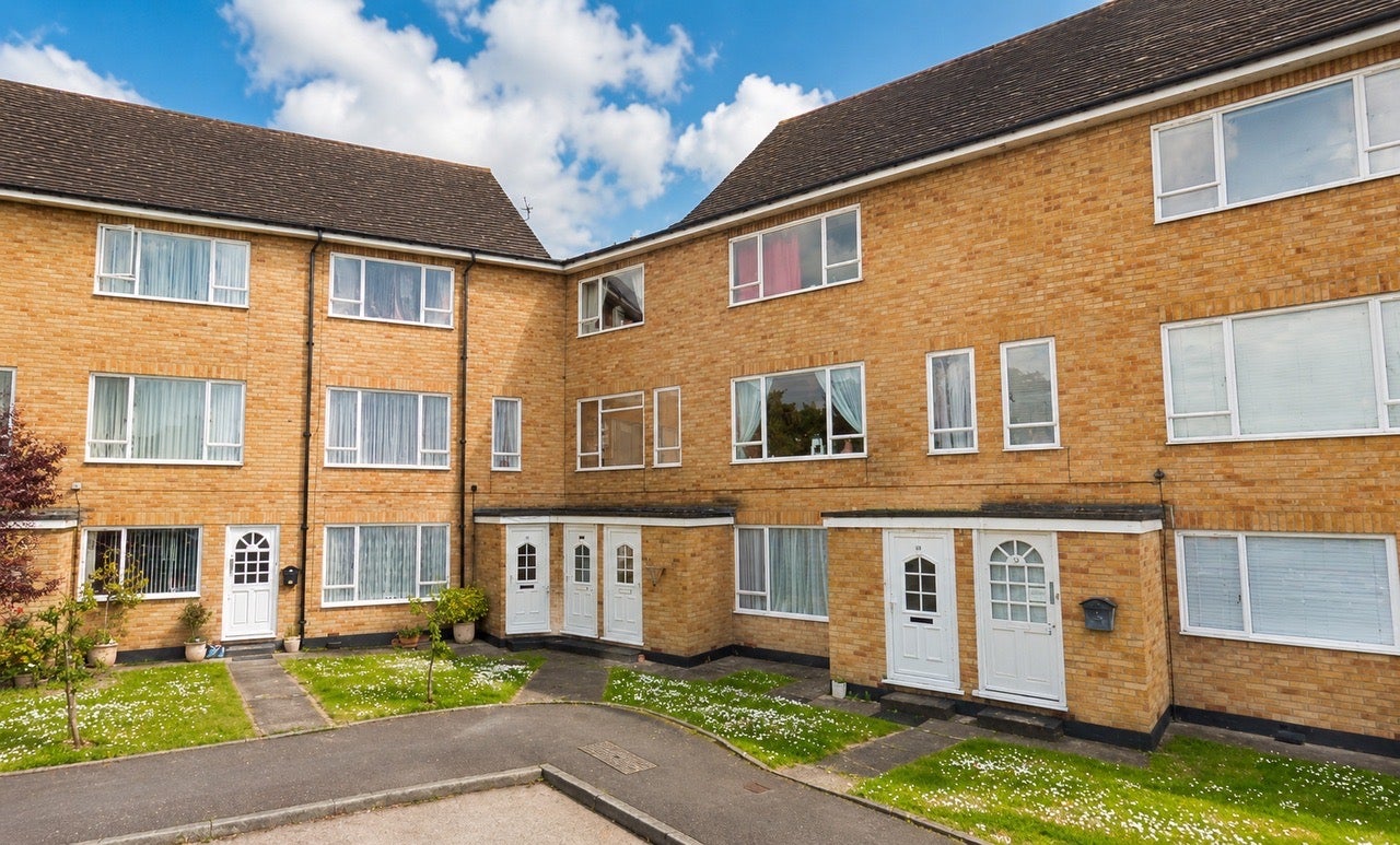 Flat Langham Court in Greater London