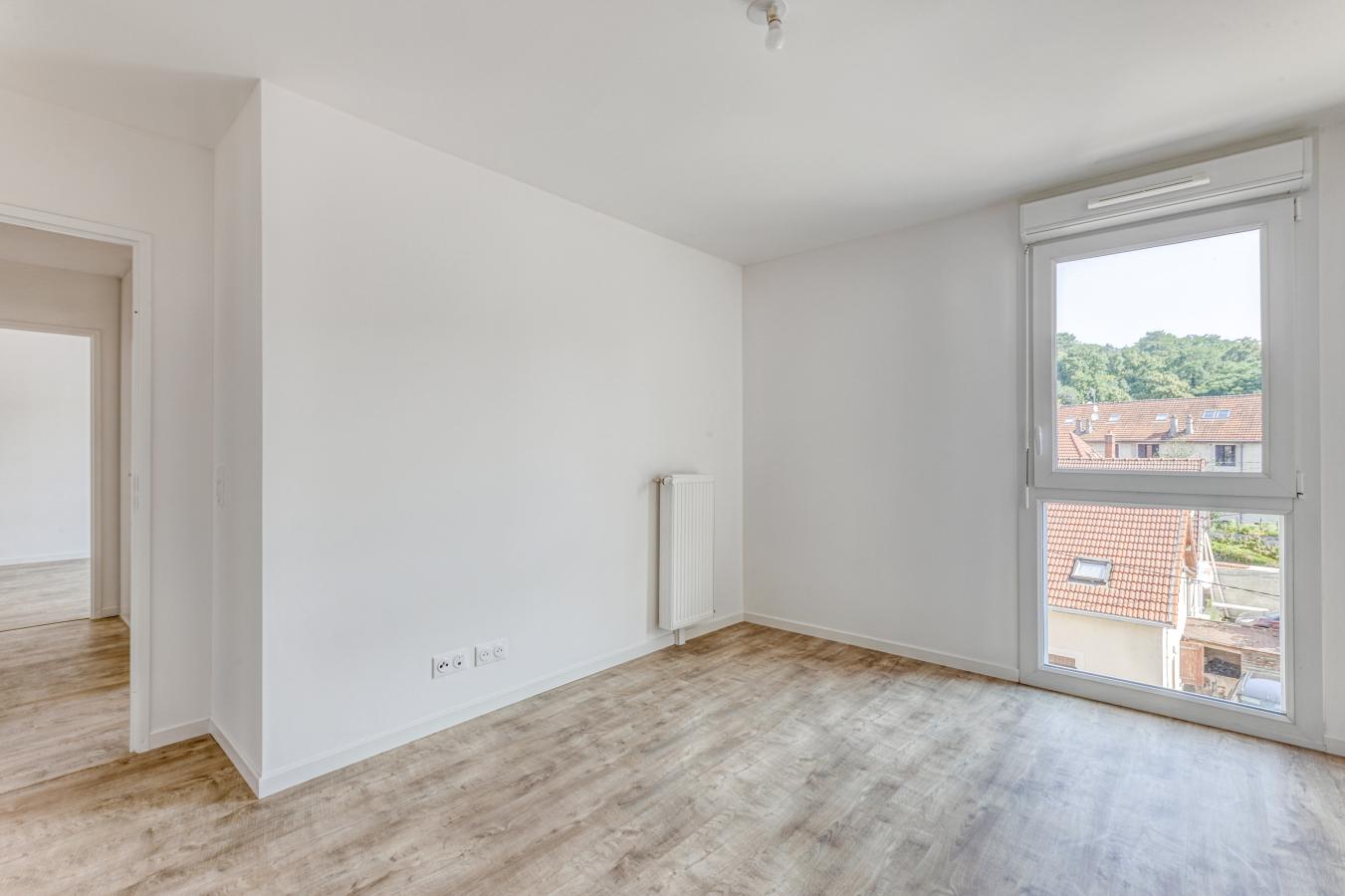 Flat Rue Waldeck Rousseau in Corbeil-Essonnes