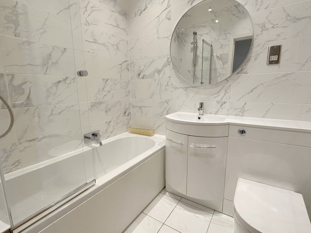 Flat Gedling Grove in Nottingham