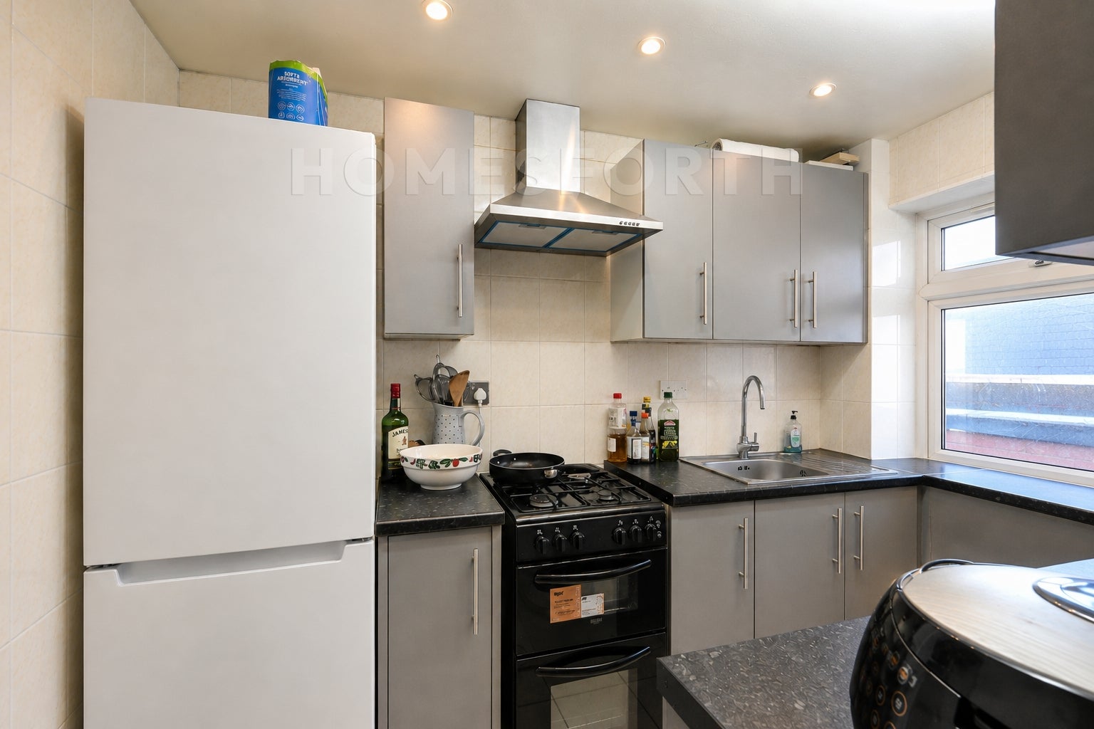 Flat Uxbridge Road in Greater London