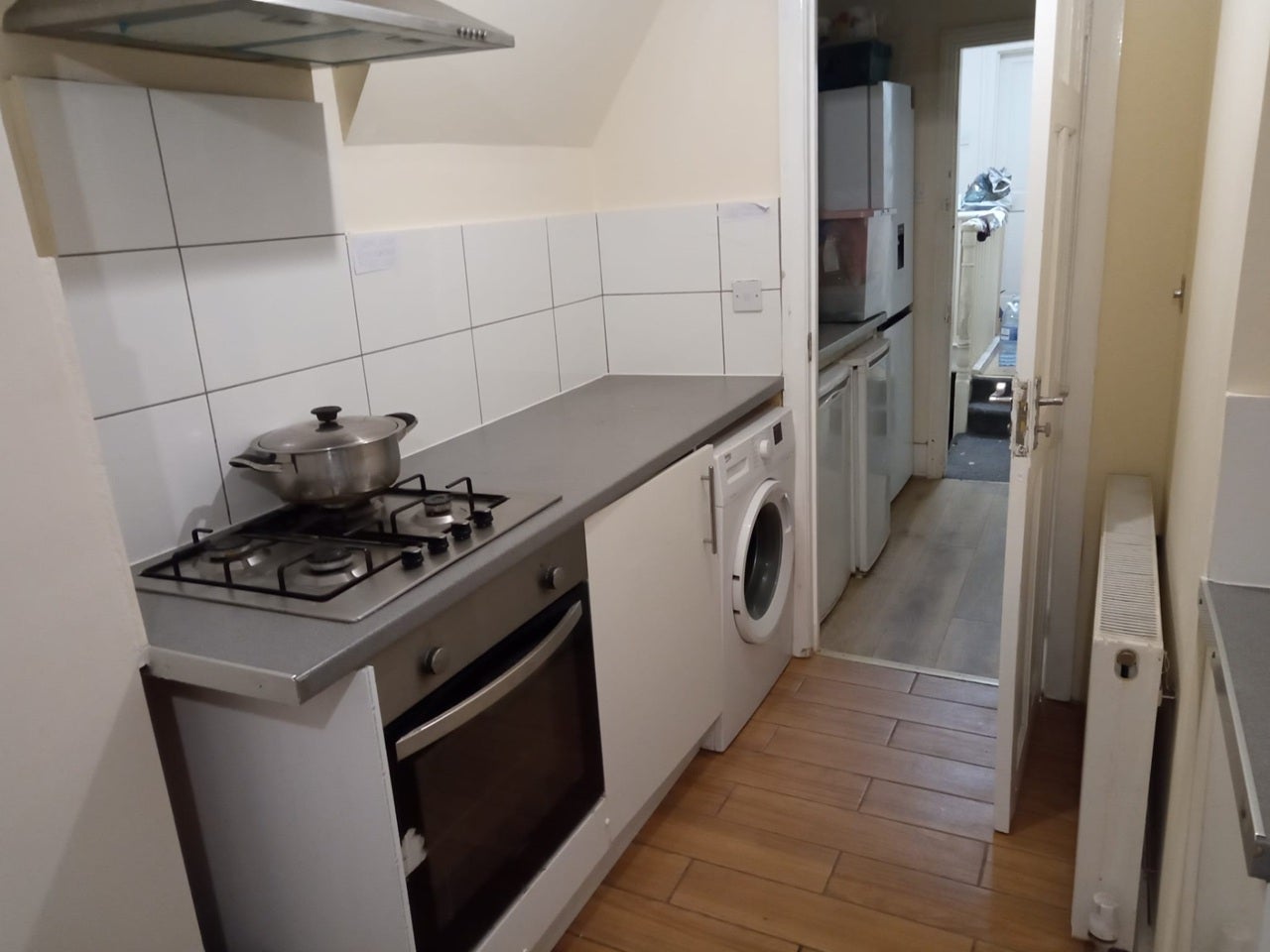 Flat Albert Square in Greater London