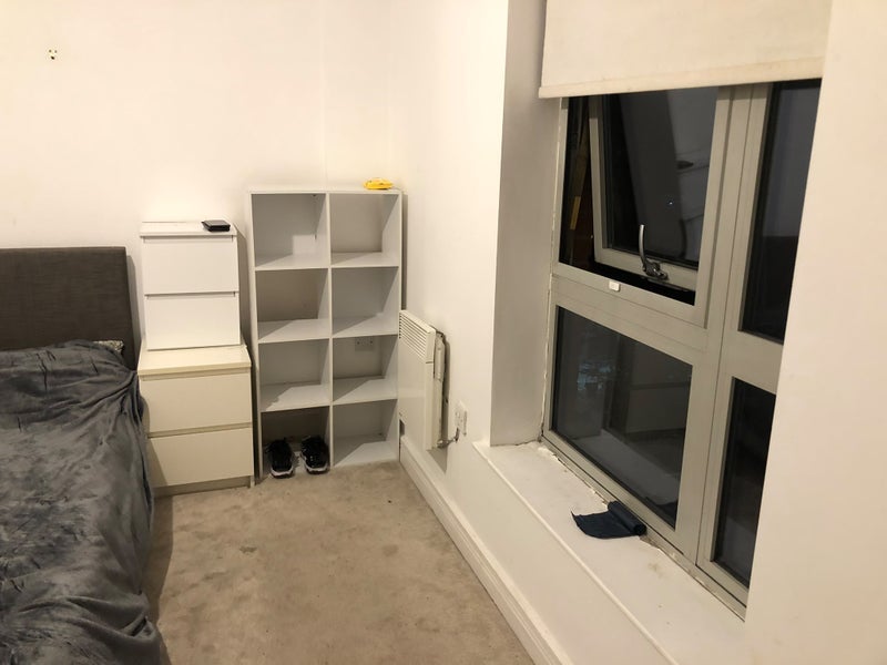 Room Portland Crescent in Leeds