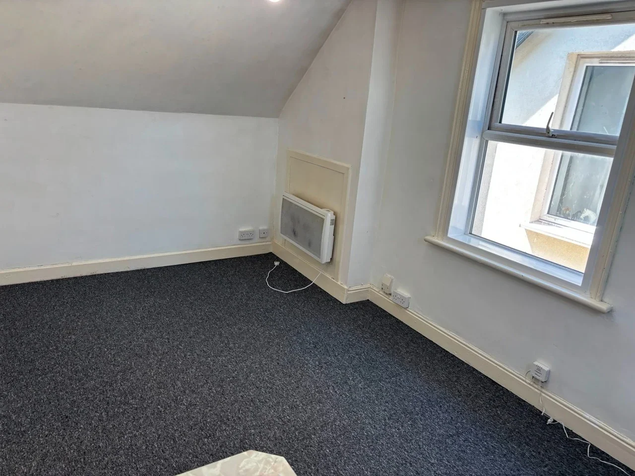 Flat Paget Road in Wolverhampton