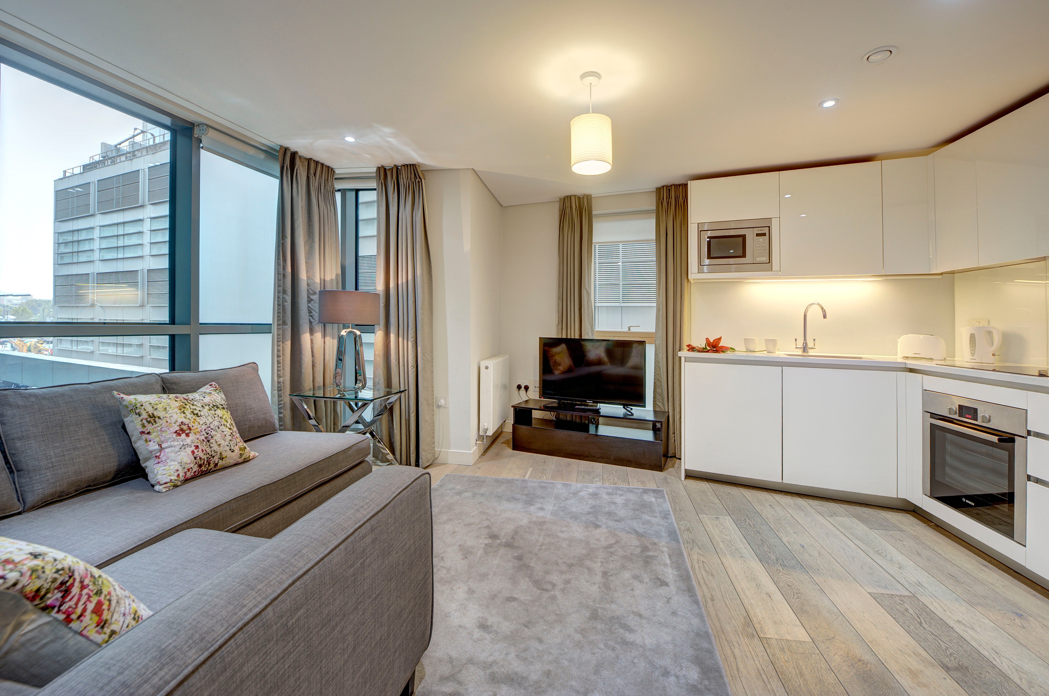 Flat Merchant Square in City of Westminster