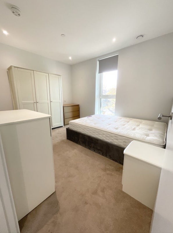 Flat Newnton Close in Greater London