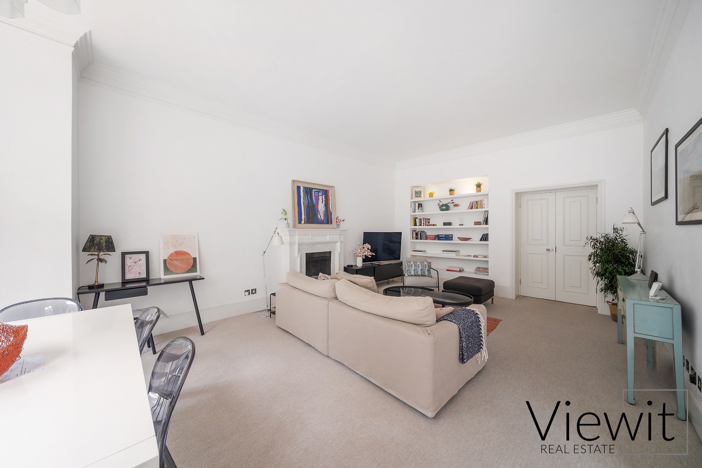 Flat Sloane Gardens in Greater London