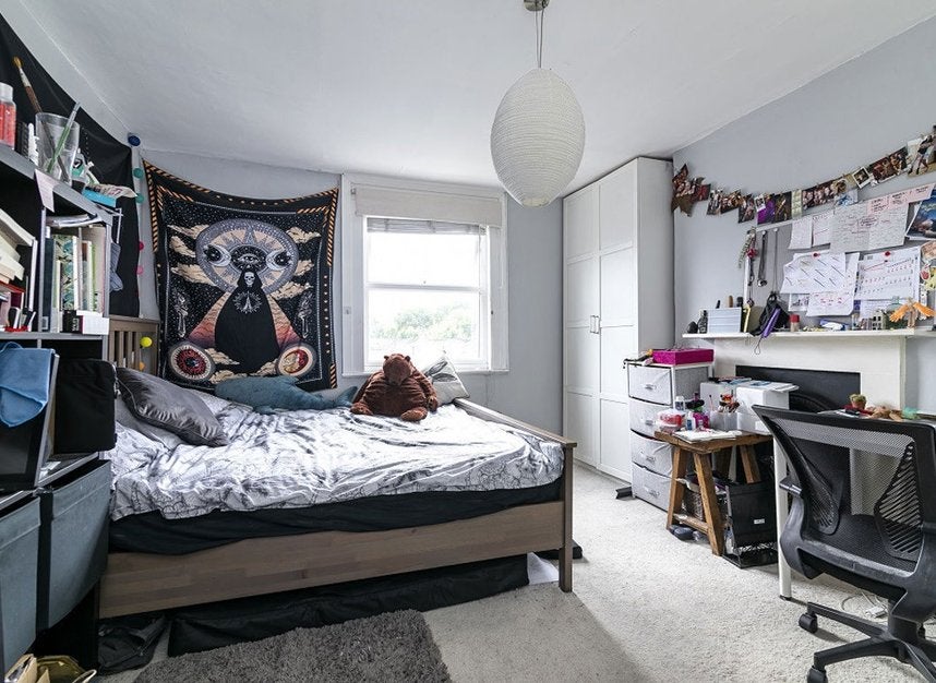 Flat Burdett Road in Greater London