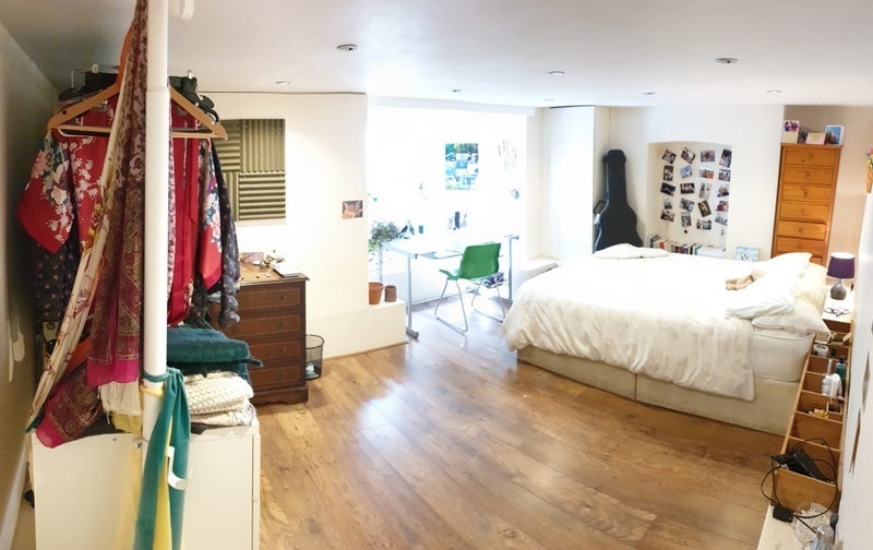 Room Mildenhall Road in Greater London