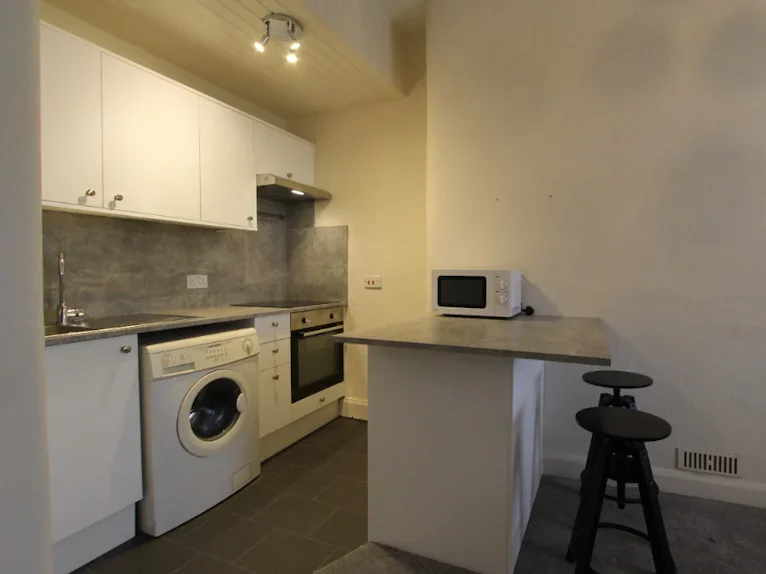 Flat Wheatfield Place in City of Edinburgh