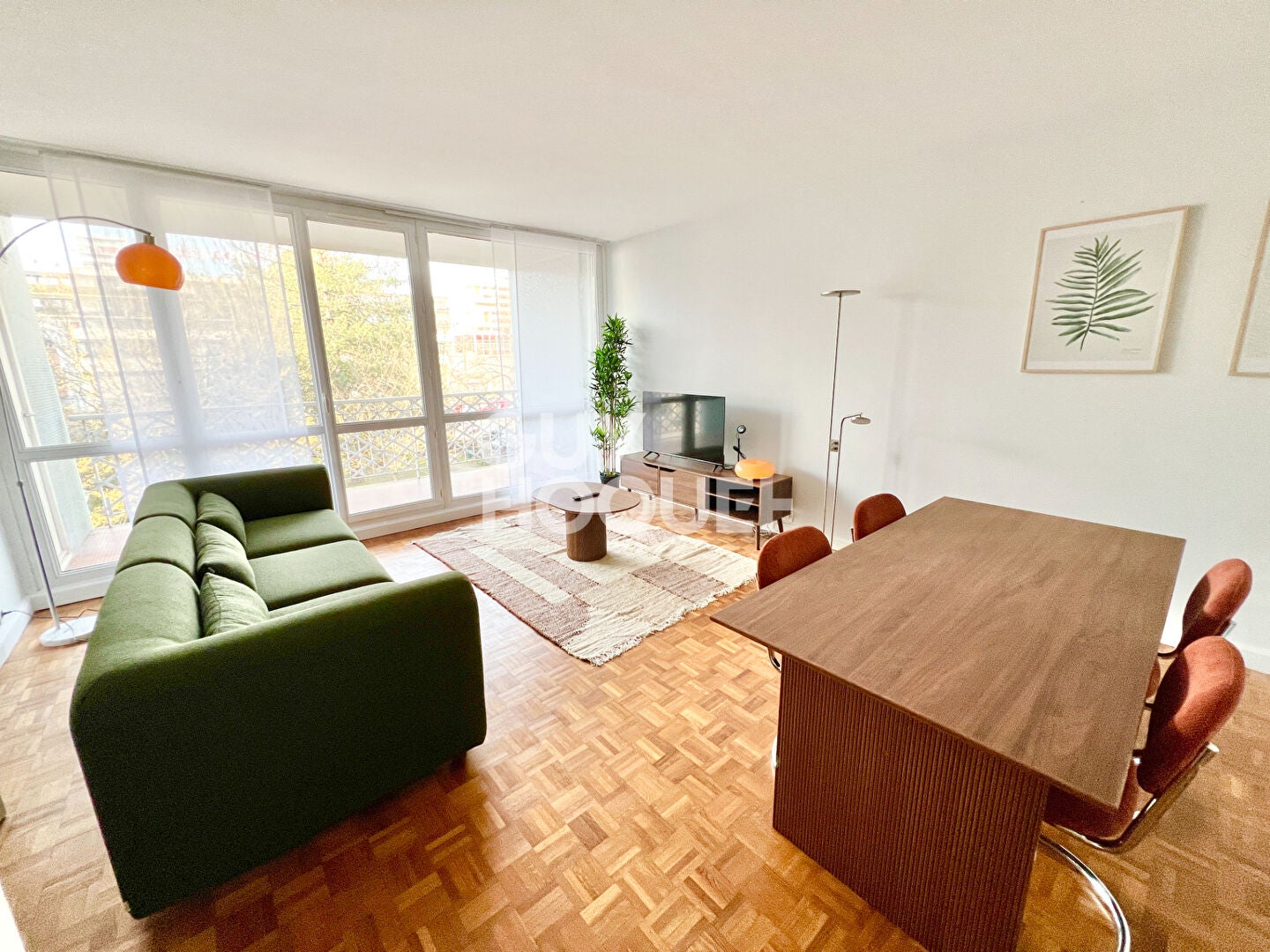 Flat Route de Bellepanne in Le Mesnil-Saint-Denis