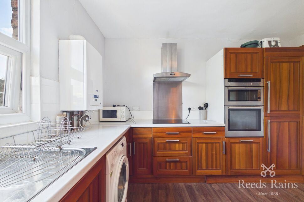 Flat Parsonage Road in Manchester