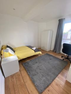 Room Clearburn Gardens in City of Edinburgh