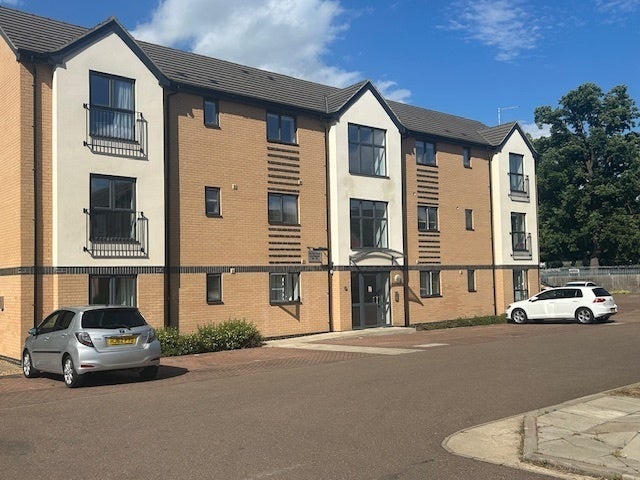 Flat Headings Drive in Peterborough