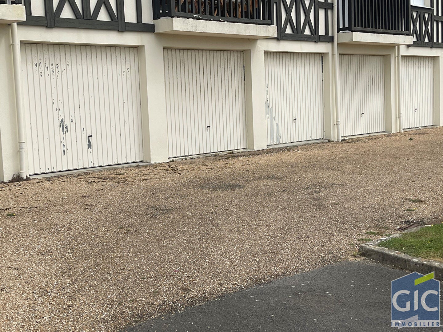 Flat Rue de la Corniche in Blonville-sur-Mer
