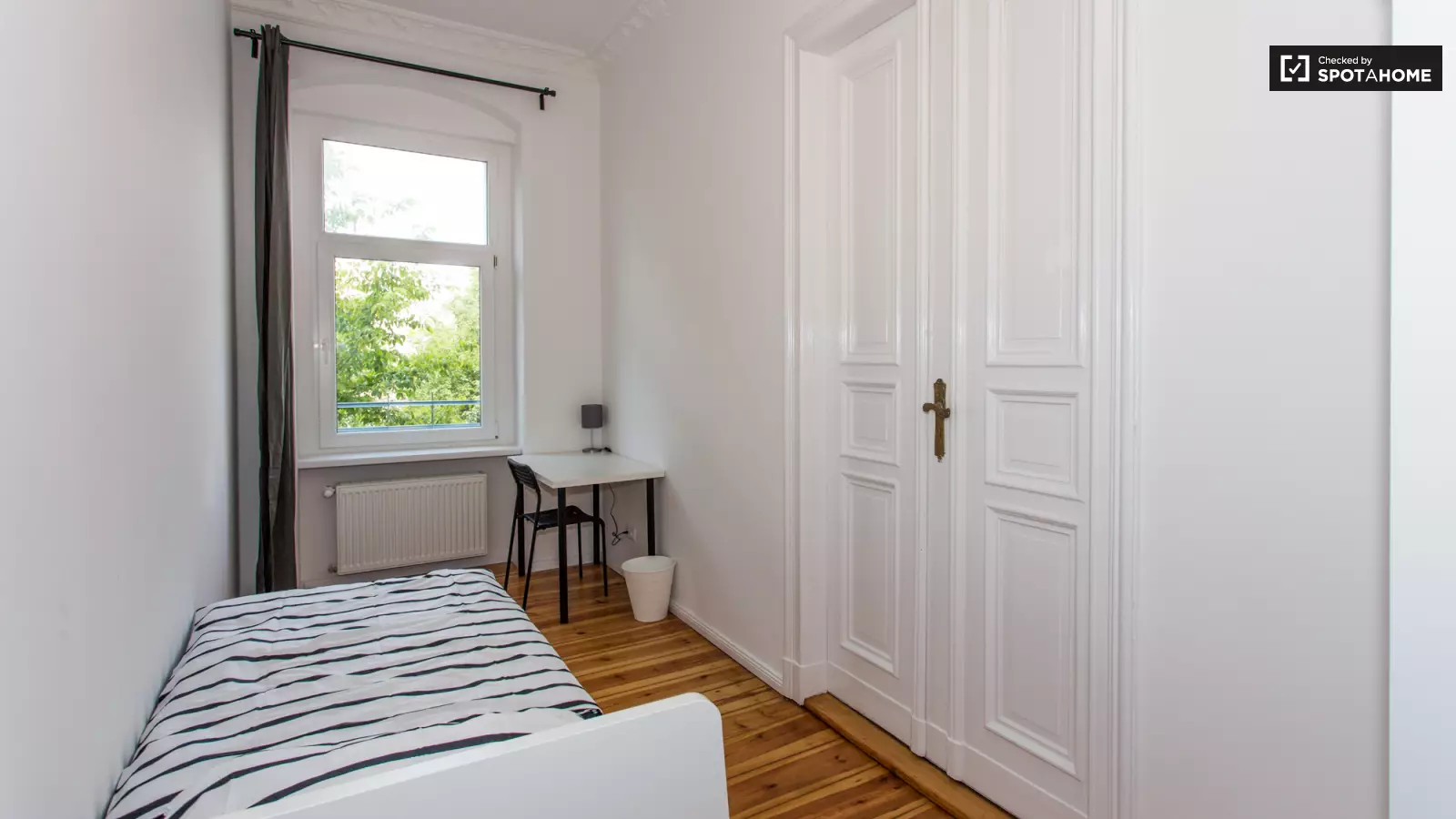 Wohnung Buschkrugallee in Berlin