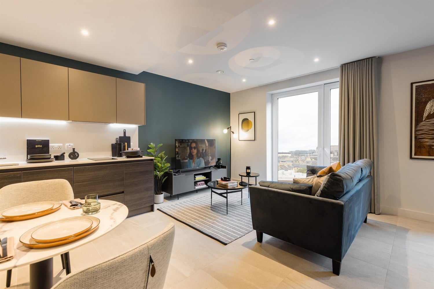 Flat McEwan Square in City of Edinburgh
