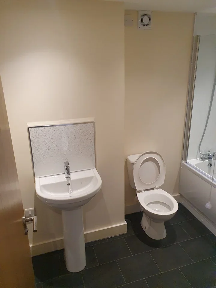 Room Brydon Close in Salford
