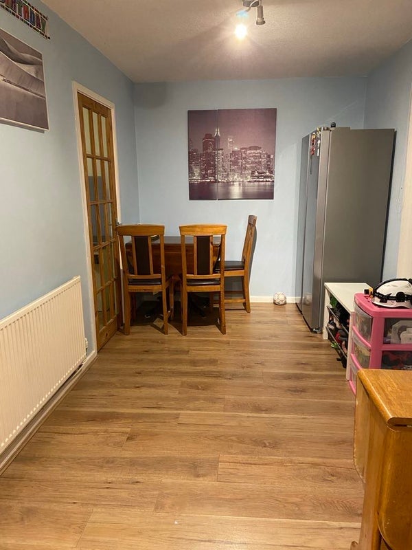 Room Epney Close in Bristol